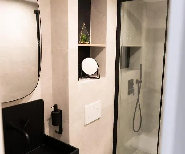 A & K Luxury Appartments Port De Garibaldi Apartamento