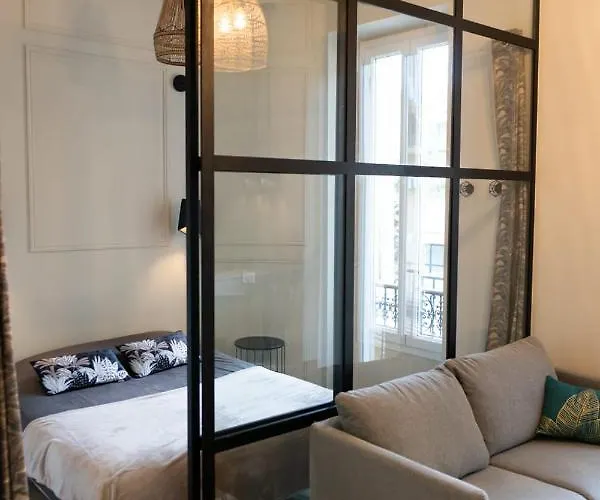 A & K Luxury Appartments Port De Garibaldi アパート ニース